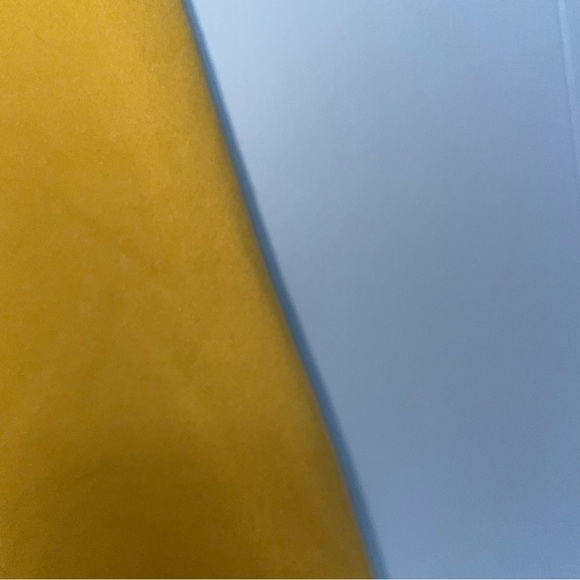 Lululemon Wunder Train High Rise Shorts 8" Gold Spice Size 6 - Picture 6 of 9